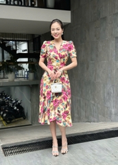 Đầm xòe hoa cổ và tùng váy đắp chéo, tay phồng - GR0333