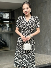 Đầm xòe hoa cổ và tùng váy đắp chéo, tay phồng - GR0333