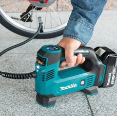 Máy Bơm Hơi Dùng Pin DMP180Z 18V ( Không bao gồm pin, sạc )