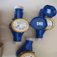Đồng hồ nước Zenner DN32 phi 42