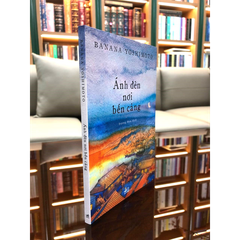 Ánh đèn nơi bến cảng