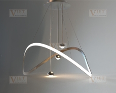 Amphoreus Chandelier