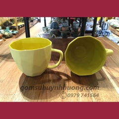Cốc thót men vàng