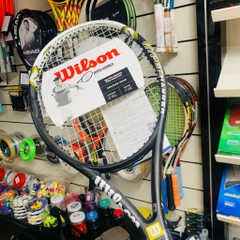 Wilson Racchetta Da Tennis Hyper Serie + 3 Palline – Ideale Per Principianti (Impugnatura G3)