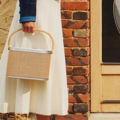 Loa di động Bang & Olufsen Beosound A5