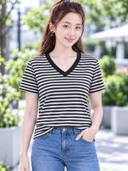 Áo thun nữ sọc ngang cổ V TOLI BSV30 – Cotton mềm, form suông gọn dáng, dễ phối mặc mỗi ngày
