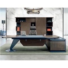 Bàn Chủ Tịch BOSS68