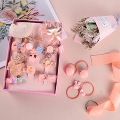 HỘP 18 MÓN PHỤ KIỆN TÓC CHO BÉ HAPPY EVERY DAY