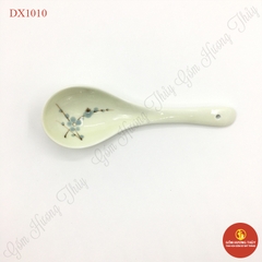 Muôi canh men kem vẽ đào xanh