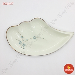 Đĩa cánh tiên men kem vẽ đào xanh