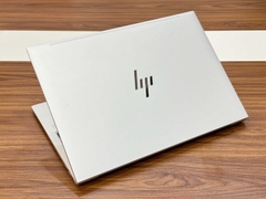 Laptop HP Elitebook 860 G9