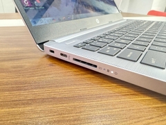 Laptop HP Notebook 240 G8