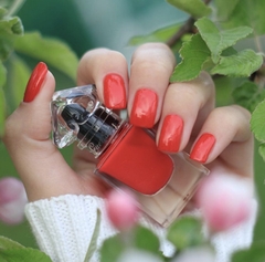 Sơn móng tay guerlain La Petite Robe Noire Nail màu 003 red heels đỏ thuần unbox