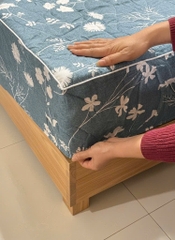 Chăn mát 100% Tencel sợi gỗ cao cấp Kawa - size 200*230cm - mẫu hoa xanh