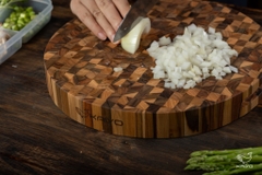 Thớt thái gỗ Teak đầu cây Kaiyo hình tròn 30 x 2,5cm