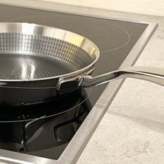 Chảo inox chống dính hoa văn nổi Tri-Ply đáy liền Kaiyo, size 24cm