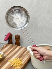 Muôi vớt inox 304 cỡ lớn nguyên khối Kaiyo 16,5cm