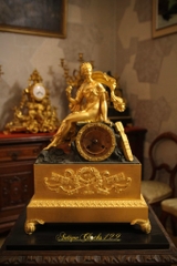 Đồng hồ tượng 