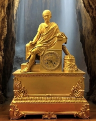 Tác phẩm đồng hồ 𝑱𝒖𝒍𝒊𝒖𝒔 𝑪𝒂𝒆𝒔𝒂𝒓 - Thành Rome