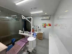 SANG NHƯỢNG NHA KHOA MẶT TIỀN Q1
