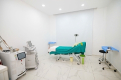 CHO THUÊ TOÀ NHÀ LÀM CLINIC/SPA – HẺM XE HƠI Q10 – GIÁ CHỈ 35 TR