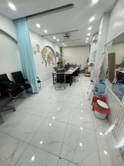 CẦN SANG TMV MẶT TIỀN 3/2
