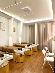 CHUYỂN NHƯỢNG SPA MẶT TIỀN QUẬN 8 – KHÔNG GIAN RỘNG RÃI, ĐẦY ĐỦ TRANG THIẾT BỊ DATA KHÁCH