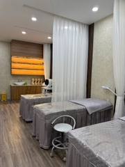 CHUYỂN NHƯỢNG CƠ SỞ CHĂM SÓC SẮC ĐẸP MẶT TIỀN QUẬN 3 – 7 PHÒNG DỊCH VỤ