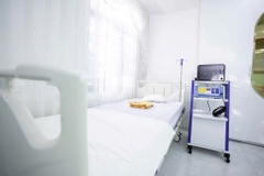 🏥 CHUYỂN NHƯỢNG PHÒNG KHÁM PHẪU THUẬT THẨM MỸ – TRUNG TÂM THỦ ĐÔ HÀ NỘI – SÀN 220M2 🏥