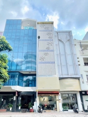 SANG GẤP PHÒNG KHÁM CHUẨN Y KHOA QUẬN 10 – FULL GIẤY PHÉP, NHÂN SỰ – GIÁ 1.4 TỶ (BAO GỒM TẤT CẢ CỌC)