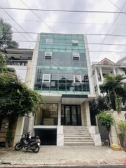 🏢 MẶT TIỀN PHÚ NHUẬN KHỦNG (8x18m) – CÓ HẦM & THANG MÁY –