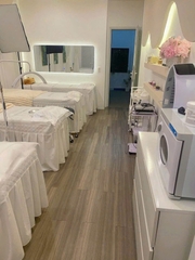 CHUYỂN NHƯỢNG SPA MẶT TIỀN ĐƯỜNG Ô TÔ QUẬN 10 – MỚI SET UP, VỚI VÍA TỐT KINH DOANH