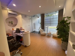 KHÔNG THỜI GIAN QUẢN LÝ - CẦN SANG CƠ SỞ THẨM MỸ MẶT TIỀN TDM CHỈ 500 TRIỆU THƯƠNG LƯỢNG