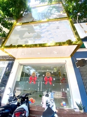 CHUYỂN NHƯỢNG SPA MẶT TIỀN TRUNG TÂM QUẬN 1 – KHU VỰC ĐẮC ĐỊA, KHÁCH DU LỊCH ĐÔ NGHỊCH