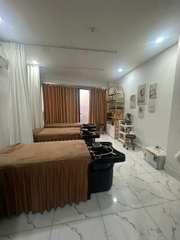 SANG NHƯỢNG NHÀ KINH DOANH SPA - TRUNG TÂM Q1