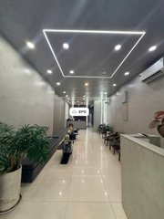 CHUYỂN NHƯỢNG PHÒNG KHÁM NHA KHOA MẶT TIỀN RỘNG 5 LẦU CÓ THANG MÁY – TRANG THIẾT BỊ MỚI MÁY CT CONE BEAM