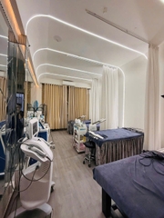 SANG GẤP PHÒNG KHÁM CHUẨN Y KHOA QUẬN 10 – FULL GIẤY PHÉP, NHÂN SỰ – GIÁ 1.4 TỶ (BAO GỒM TẤT CẢ CỌC)