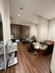 SANG GẤP SPA - NAILS HẺM XE HƠI TRUNG TÂM Q10