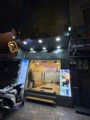 SANG GẤP BARBER SHOP CAO CẤP MẶT TIỀN TRUNG TÂM QUẬN 1 – KẾT CẤU 5 LẦU CÓ THANG MÁY – GIÁ 600 TR (BAO CỌC 270 TR)