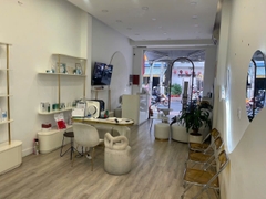 SANG NHƯỢNG SPA CÓ LƯỢNG KHÁCH HÀNG SẴN
