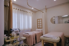 CHUYỂN NHƯỢNG SPA SANG TRỌNG MẶT TIỀN TRUNG TÂM QUẬN 5 – TRỌN GÓI MÁY MÓC ĐẦU TƯ CAO CẤP