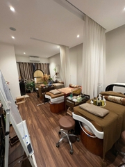 SANG GẤP SPA - NAILS HẺM XE HƠI TRUNG TÂM Q10