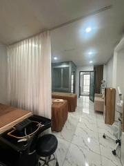 SANG NHƯỢNG NHÀ KINH DOANH SPA - TRUNG TÂM Q1