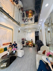 SANG GẤP PHÒNG KHÁM CHUẨN Y KHOA QUẬN 10 – FULL GIẤY PHÉP, NHÂN SỰ – GIÁ 1.4 TỶ (BAO GỒM TẤT CẢ CỌC)