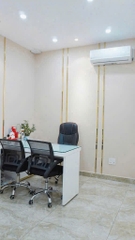 SANG NHƯỢNG PHÒNG KHÁM PTTM MẶT TIỀN QUẬN 4