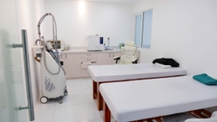 GIA ĐÌNH CÓ VIỆC GẤP - TẶNG LẠI TMV CAO CẤP Q1