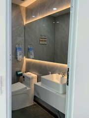 SANG NHƯỢNG PHÒNG KHÁM NHA KHOA - MẶT TIỀN TÂN PHÚ