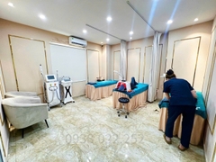 SANG NHƯỢNG CƠ SỞ THẨM MỸ FULL NỘI THẤT