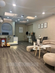 SANG NHƯỢNG SPA MẶT TIỀN PHÚ NHUẬN CHỈ 300 TRIỆU
