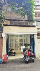 SANG NHƯỢNG PHÒNG KHÁM DA LIỄU - HẺM LỚN QUẬN 10